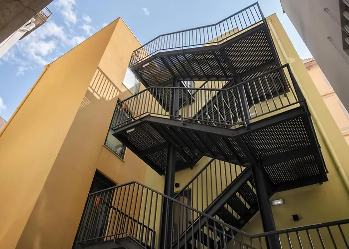 Cactus Apartment, By Bolhao Residences Apartment